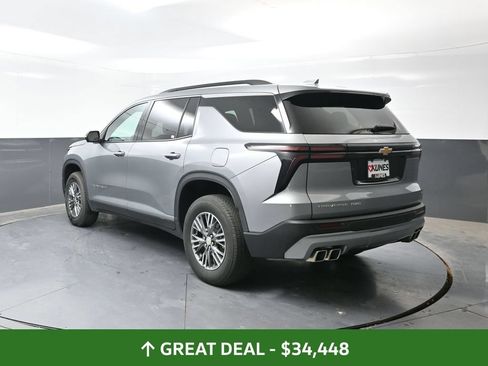 Used 2024 Chevrolet Traverse LT AWD/4WD image 12