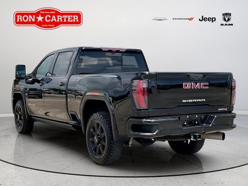 Used 2024 GMC Sierra 2500 AT4 w/ AT4 Premium Plus Package AWD/4WD image 4
