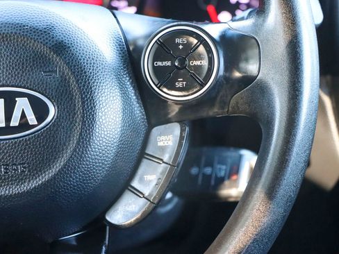 Used 2018 Kia Soul + image 28