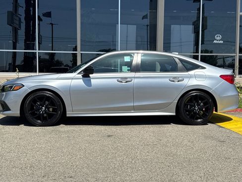 Used 2023 Honda Civic Sport image 7