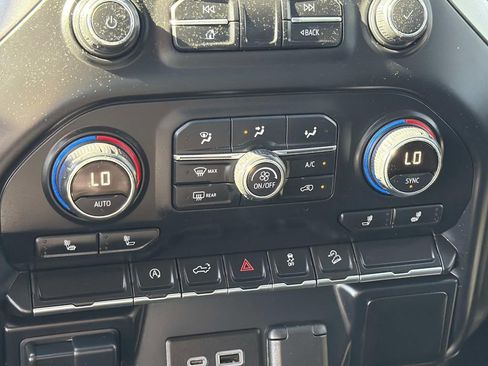 Used 2019 Chevrolet Silverado 1500 RST w/ All-Star Edition image 14