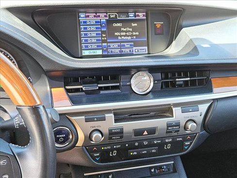 Certified 2025 Lexus ES 300h w/ Premium Package FWD image 13