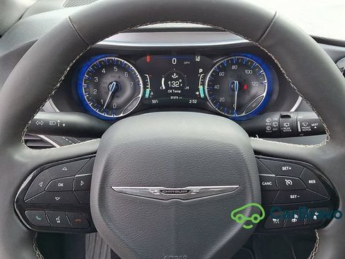 Used 2025 Chrysler Pacifica Limited FWD image 20