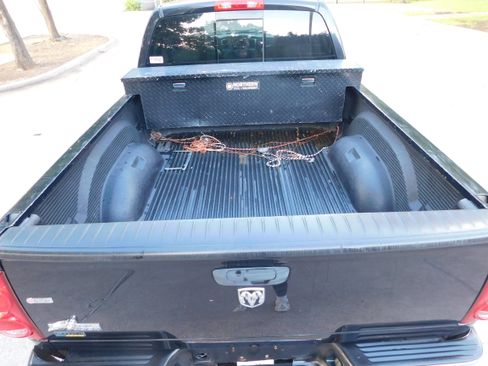 Used 2008 Dodge Ram 1500 Truck SLT image 9