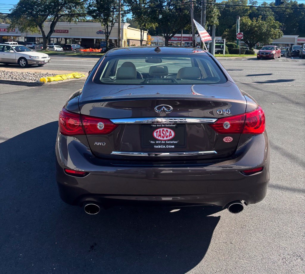 Used 2014 INFINITI Q50 Premium w/ Technology Package AWD/4WD image 4