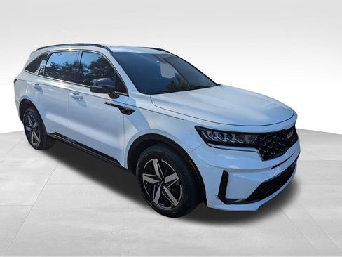 Certified 2022 Kia Sorento S image 6