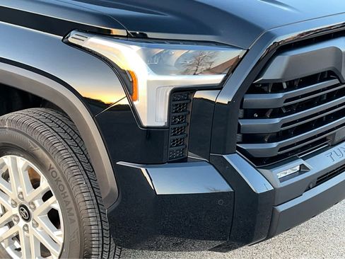 Used 2025 Toyota Tundra SR5 w/ SR5 Convenience Package image 2