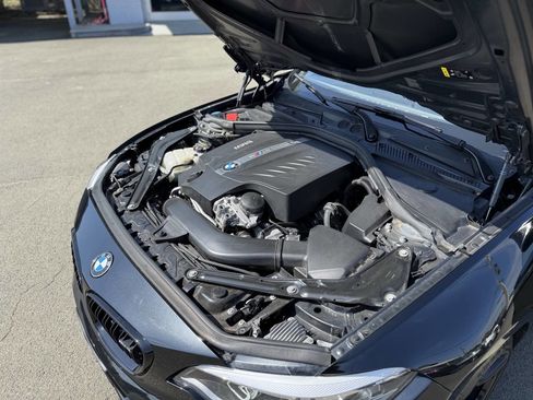 Used 2018 BMW M2 image 19