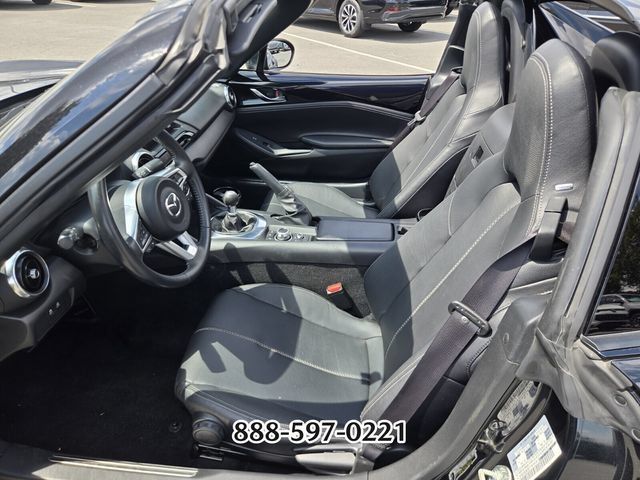 Used 2020 MAZDA MX-5 Miata RF Grand Touring RWD image 10
