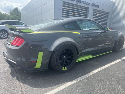 Used 2020 Ford Mustang GT Premium w/ GT Performance Package image 6