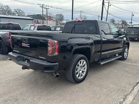 Used 2017 GMC Sierra 1500 Denali image 5