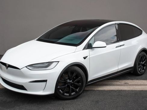 Used 2022 Tesla Model X AWD/4WD image 2