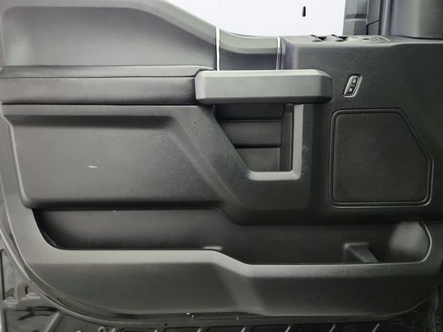 Used 2018 Ford F150 XLT w/ Equipment Group 301A Mid AWD/4WD image 18