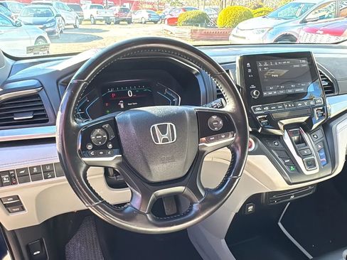 Used 2018 Honda Odyssey EX-L image 9
