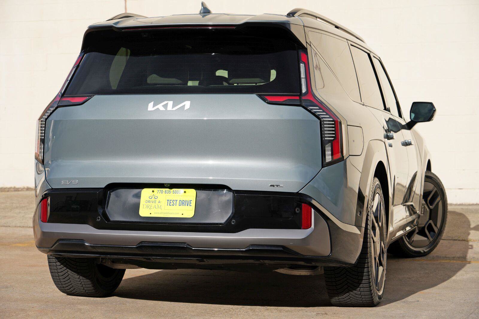 Used 2024 Kia EV9 GT-Line AWD/4WD image 4