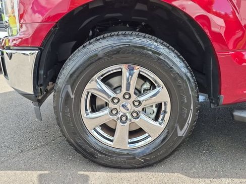 Used 2019 Ford F150 XLT w/ Equipment Group 302A Luxury AWD/4WD image 35