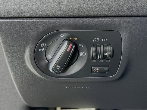 Used 2009 Audi TT 2.0T image 13