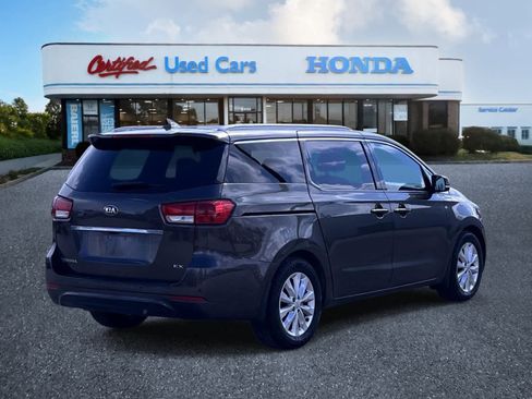 Used 2016 Kia Sedona EX FWD image 5