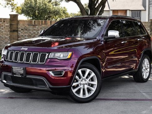 Used 2017 Jeep Grand Cherokee Limited image 12