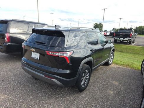 Certified 2025 Chevrolet Equinox LT w/ Convenience Package II AWD/4WD image 4