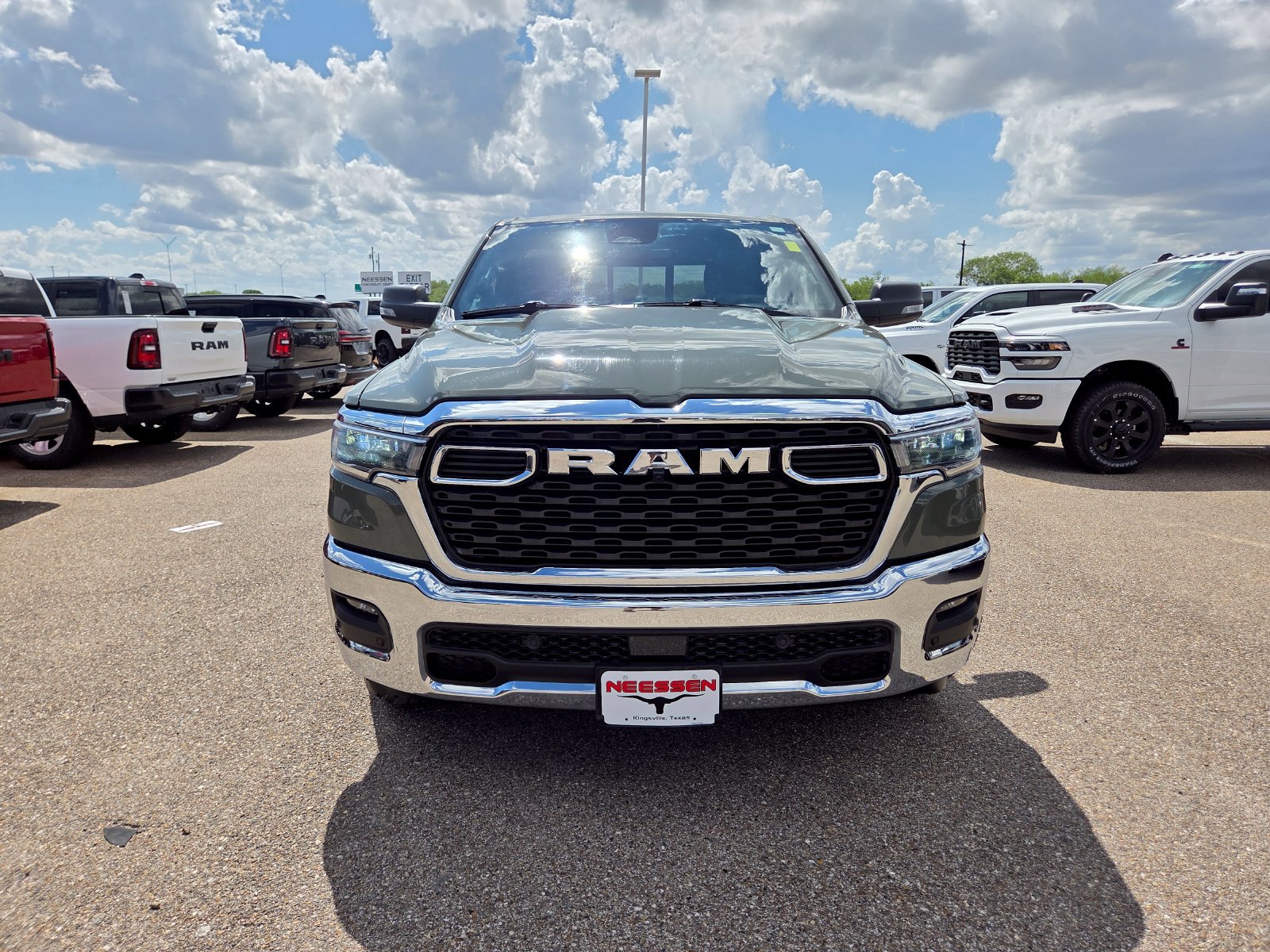 Used 2026 RAM 1500 Big Horn AWD/4WD image 2