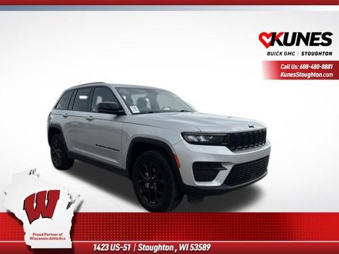 Used 2024 Jeep Grand Cherokee Altitude AWD/4WD image 1
