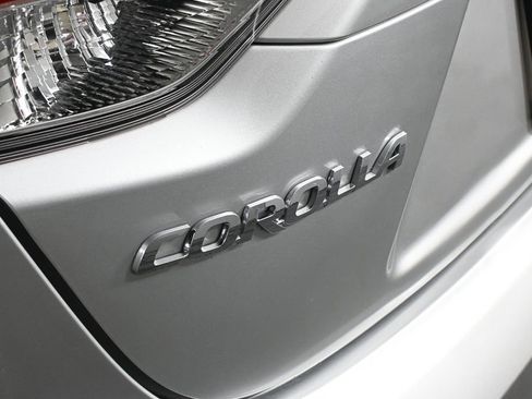 Used 2023 Toyota Corolla LE image 25