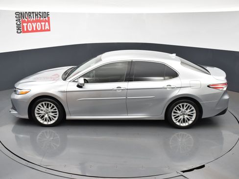 Used 2020 Toyota Camry XLE image 20