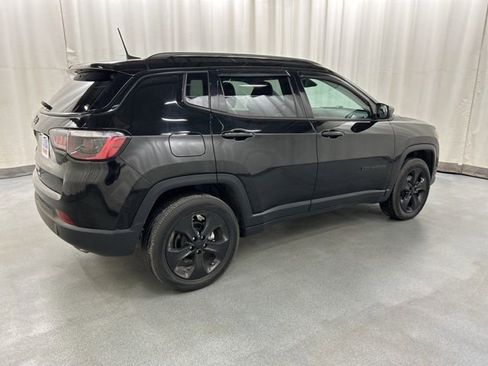Used 2021 Jeep Compass Latitude image 4