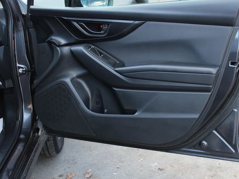 Used 2018 Subaru Crosstrek 2.0i Premium w/ Moonroof Package image 18