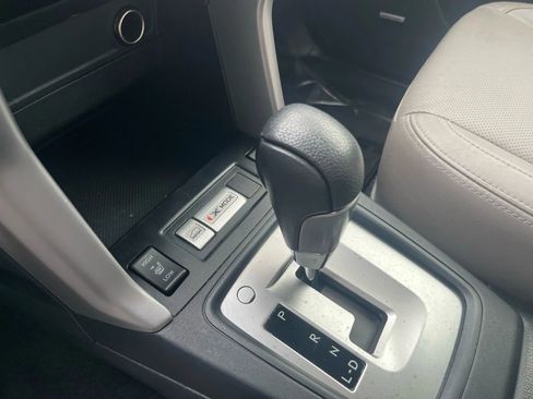 Used 2017 Subaru Forester 2.5i Limited image 24