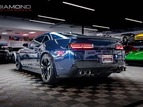 Used 2014 Chevrolet Camaro ZL1 RWD image 2