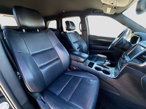 Used 2018 Jeep Grand Cherokee Limited image 15