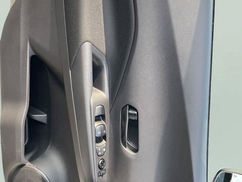Used 2024 Nissan Kicks S FWD image 21