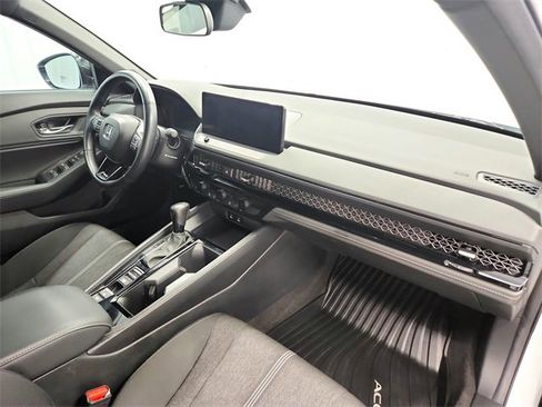 Used 2024 Honda Accord Sport image 31