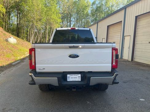 Used 2023 Ford F250 Lariat w/ Chrome Package image 6