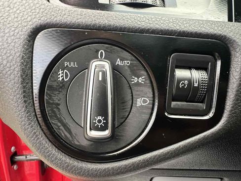 Used 2017 Volkswagen GTI Autobahn FWD image 13