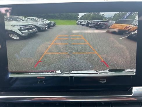 Used 2024 GMC Sierra 1500 Elevation image 24