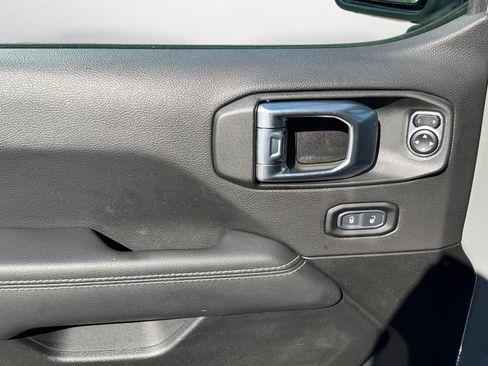 Used 2023 Jeep Wrangler Unlimited Sahara w/ Cold Weather Group AWD/4WD image 23