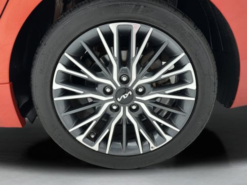 Used 2023 Kia Forte GT-Line w/ GT-Line Premium Package FWD image 8