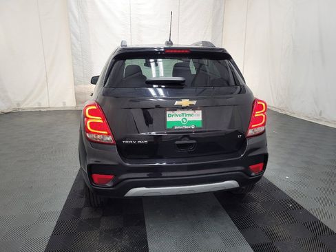Used 2020 Chevrolet Trax LT w/ LT Convenience Package AWD/4WD image 6