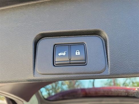 Used 2021 Nissan Rogue SL w/ Premium Package image 13