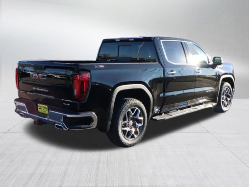 New 2026 GMC Sierra 1500 SLT image 7
