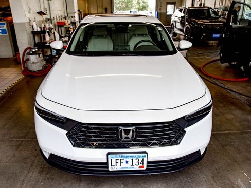 Used 2023 Honda Accord EX image 14