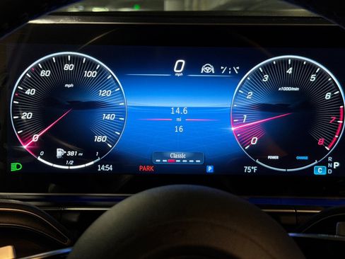 New 2026 Mercedes-Benz GLE 580 4MATIC image 24