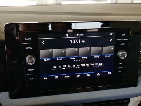 New 2026 Volkswagen Jetta SE image 18