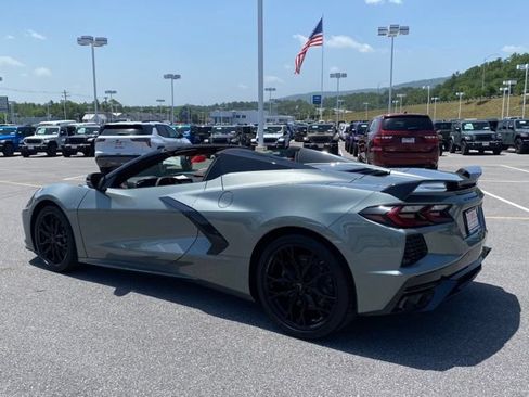 Used 2024 Chevrolet Corvette Stingray Preferred Conv w/ Z51 Performance Package RWD image 28