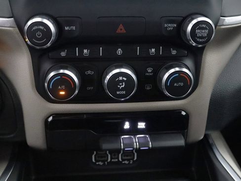 Used 2020 RAM 1500 Laramie AWD/4WD image 25