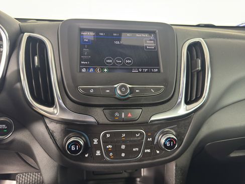Used 2022 Chevrolet Equinox LT FWD image 26