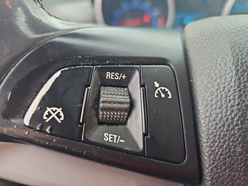 Used 2015 Chevrolet Cruze LT FWD image 13